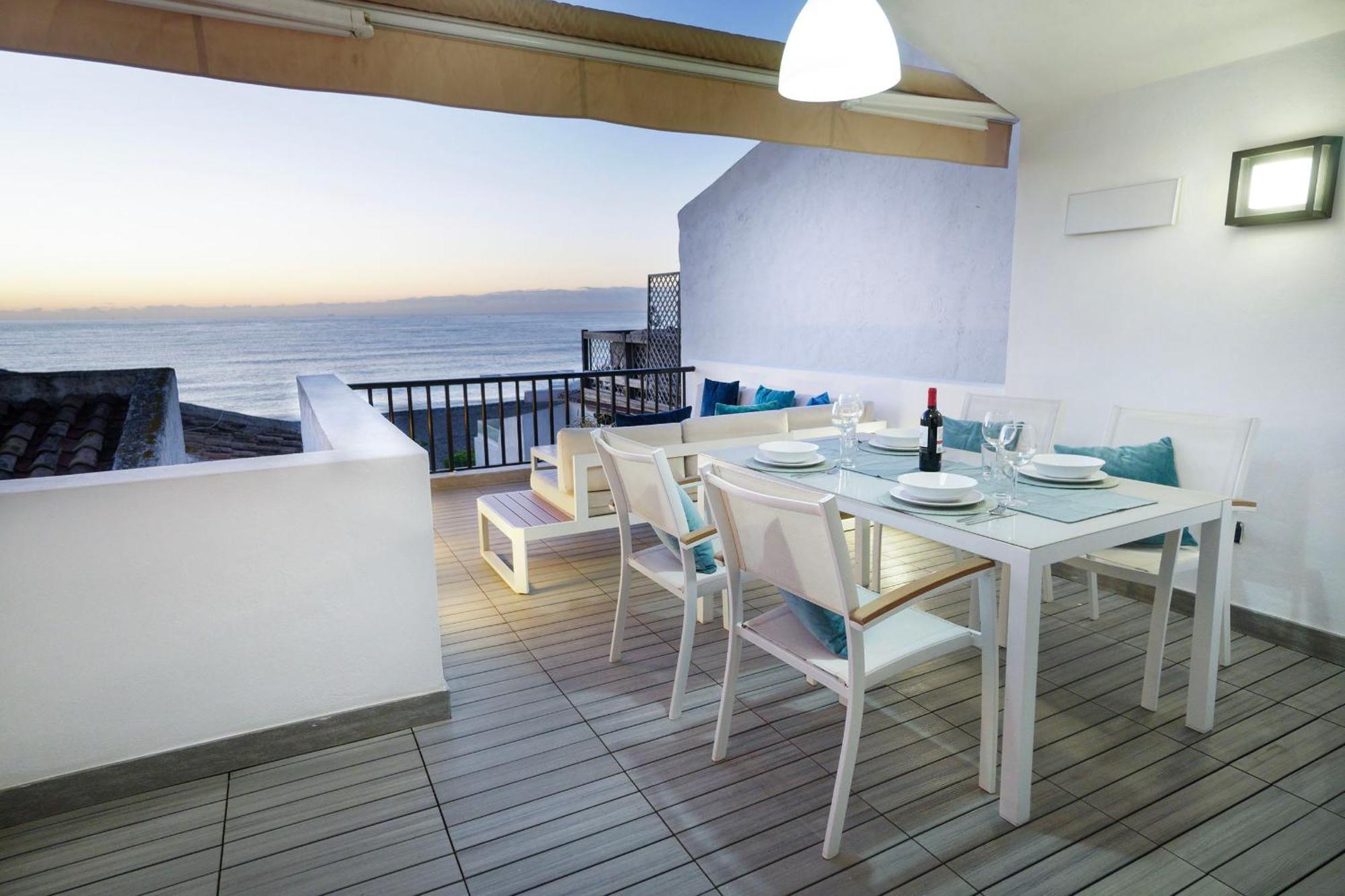 Beachhouse Galore Estepona Exterior foto