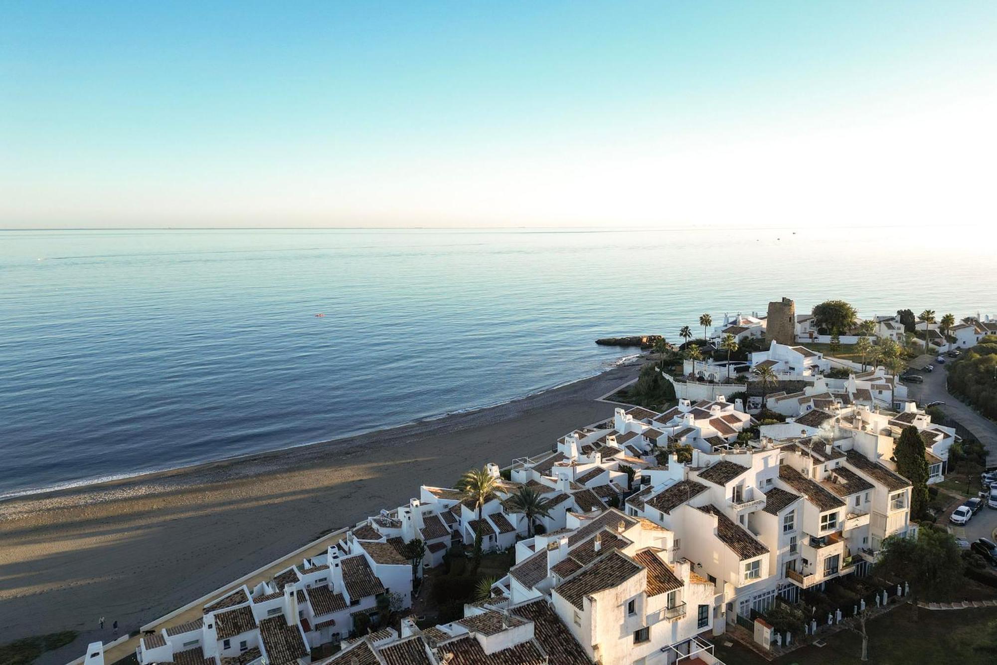 Beachhouse Galore Estepona Exterior foto