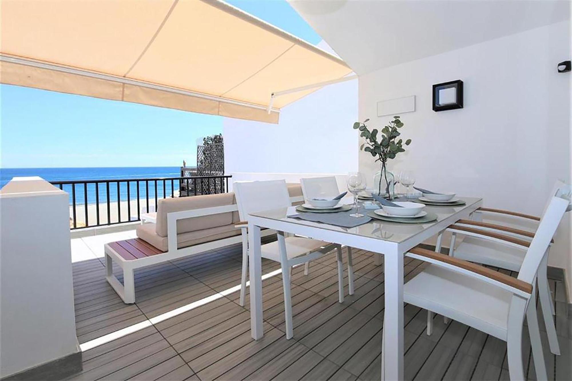 Beachhouse Galore Estepona Exterior foto